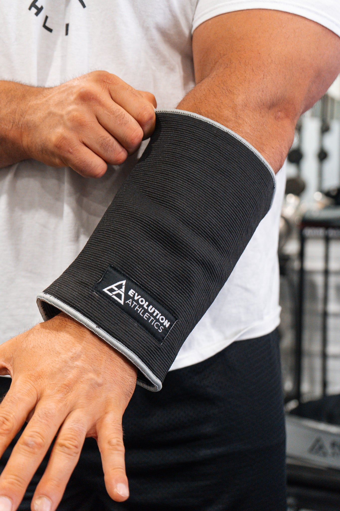EA TRIPLE PLY ELBOW SLEEVES